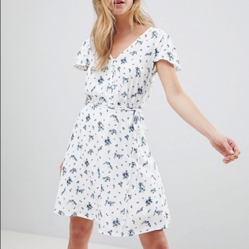 Jack Willis Perwent floral Tea dress size 6 US